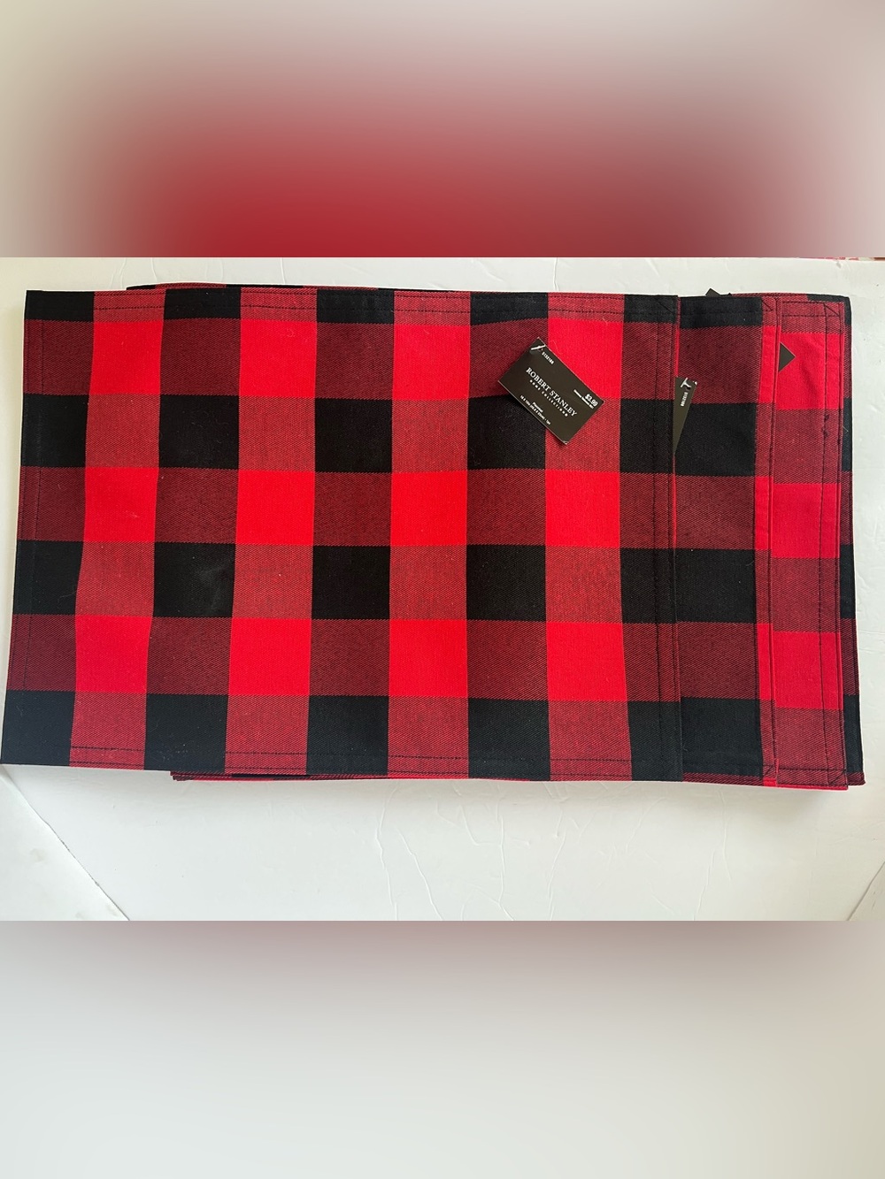 New w/tags Set of 7 Robert Stanley  Red/Black Buffalo Plaid Placemats Black Back
